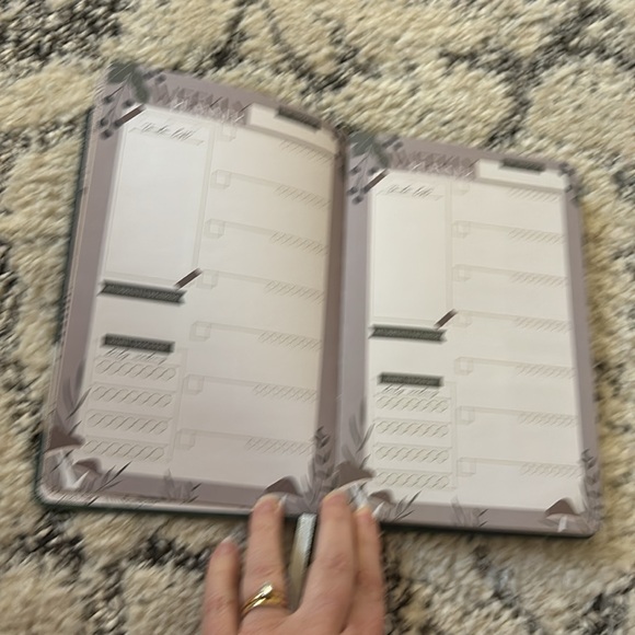 New without tags Owlcrate reading planner - Picture 4 of 8